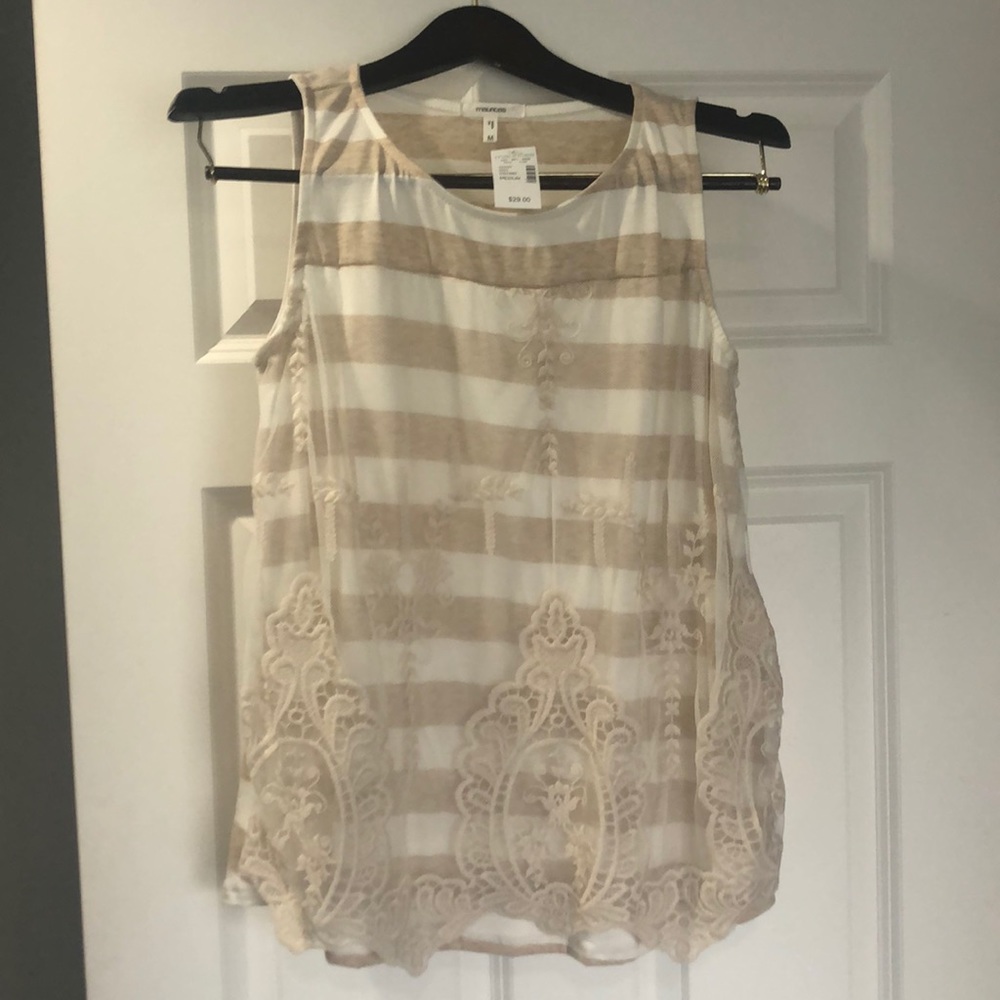 Cream and white with lace overlay Sz M NWT
